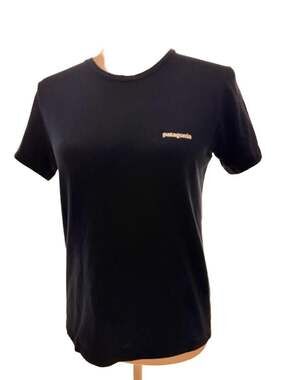 Patagonia Responsibili-Tee Size M Black P-6 Logo T-Shirt